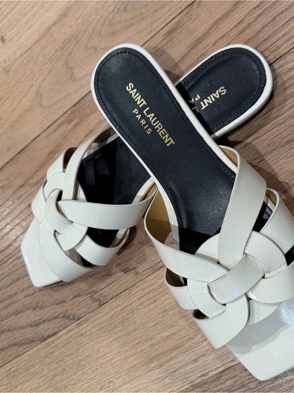 Saint Laurent Paris Cream Patent Leather Tribute Flat Slides Size 39 - Picture 4 of 7